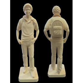 Carlo Acutis - Scultura in legno cm 30 colore naturale