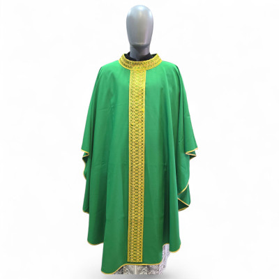 Casula modello Ebron - Verde Papale