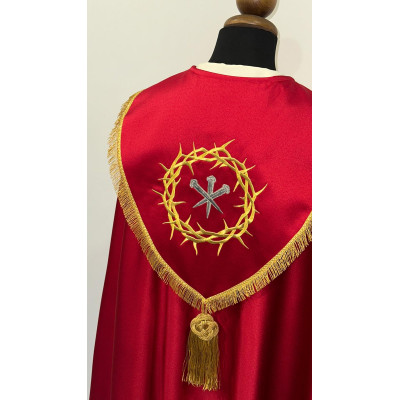 Piviale "Passio" colore rosso.