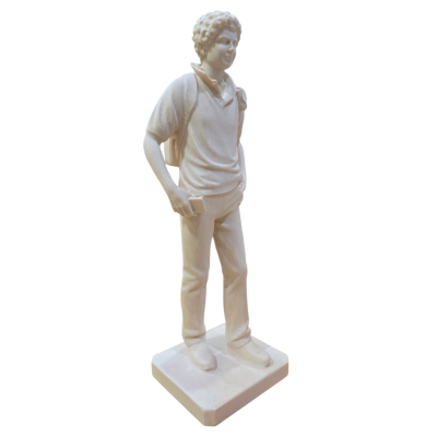 Scultura in legno cm 20 San Carlo Acutis colore naturale