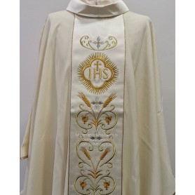 Casula bianca con ornamenti ricamati